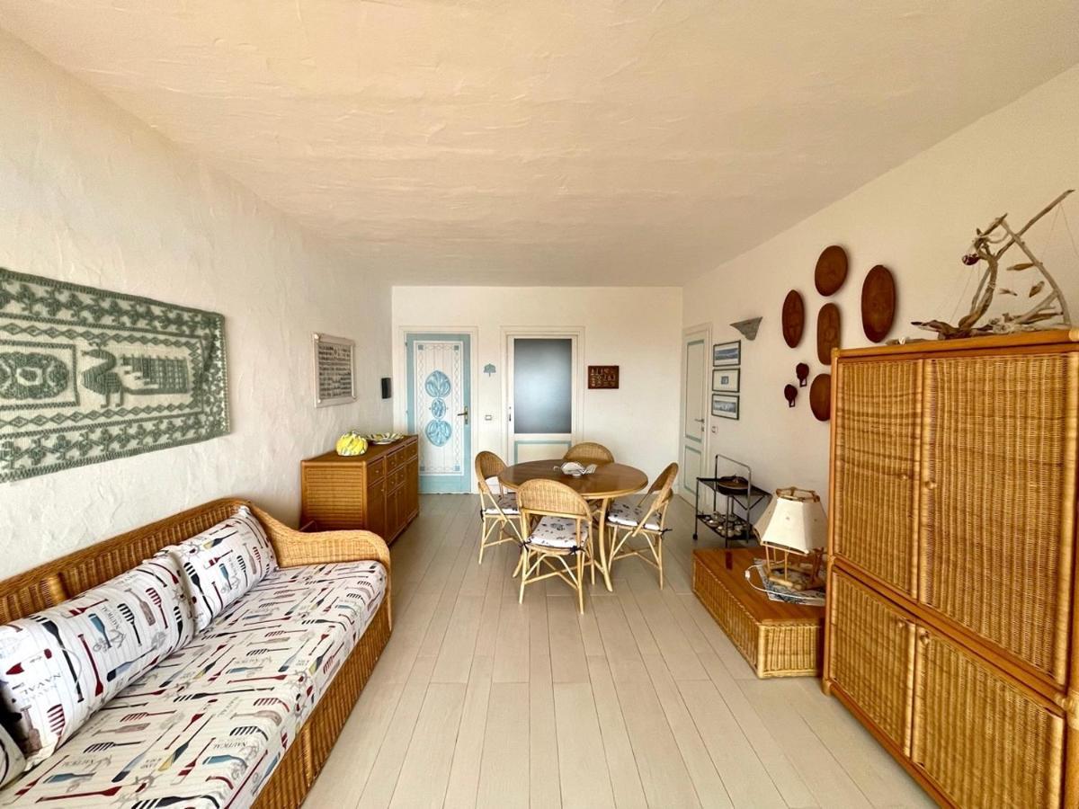 Apartament San Teodoro Punta Est Stupendo Trilocale Vista Mare Capo Coda Cavallo Zewnętrze zdjęcie